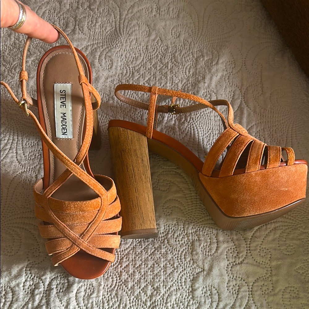 Steve Madden Women's Tan Platform Sandals